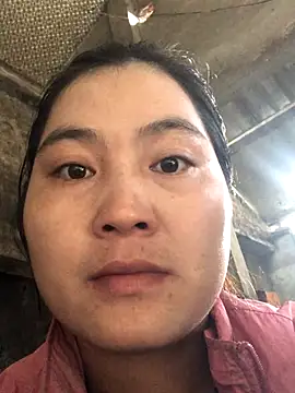 Snapshot of bong-ngo chatting on 27, 10, 2025 bong-ngo online show from 27, 10, 2025