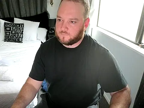 Snapshot of john_clarisa chatting on 10, 11, 2025 john clarisa online show from 10, 11, 2025