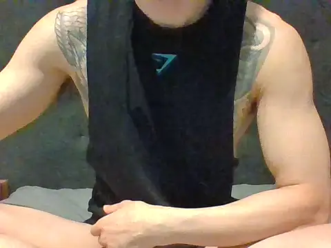 Snapshot of jaydenasiantattoo chatting on 3, 11, 2025 jaydenasiantattoo online show from 3, 11, 2025