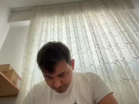 Snapshot of madarato20 chatting on 3, 12, 2025 madarato20 online show from 3, 12, 2025