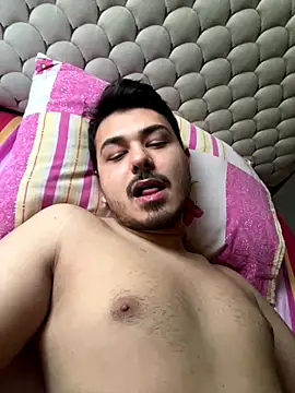 Snapshot of madarato20 chatting on 19, 12, 2025 madarato20 online show from 19, 12, 2025