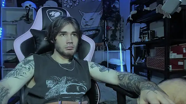 Snapshot of Go_V_Cs chatting on 11, 11, 2025 Go V Cs online show from 11, 11, 2025