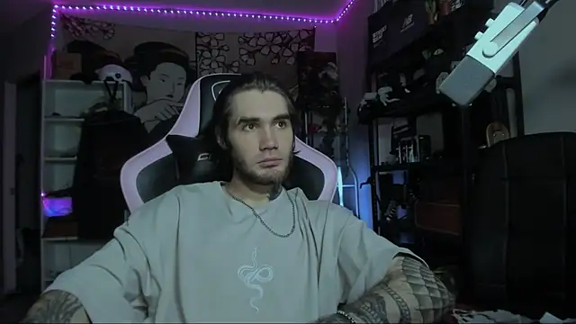 Snapshot of Go_V_Cs chatting on 4, 12, 2025 Go V Cs online show from 4, 12, 2025