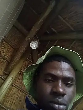 Snapshot of younggblackkCOCK19 chatting on 4, 12, 2025 younggblackkCOCK19 online show from 4, 12, 2025