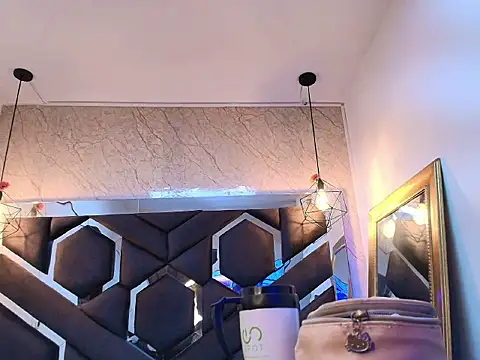 cataleya sambrano online show from 14, 11, 2025