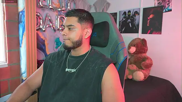 Tiler wolker online show from 9, 3, 2026