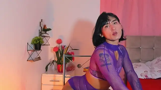 Snapshot of nahomi28_ chatting on 15, 11, 2025 nahomi28 online show from 15, 11, 2025