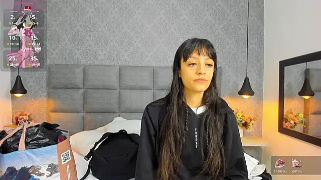 Luna Bella3 online show from 17, 11, 2025