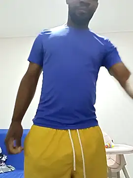 Snapshot of shoodly99 chatting on 13, 11, 2025 shoodly99 online show from 13, 11, 2025