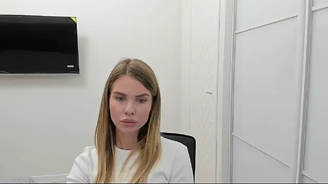 Snapshot of LinaBey chatting on 26, 10, 2025 LinaBey online show from 26, 10, 2025