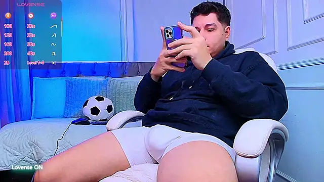 Snapshot of MasonHeat chatting on 2, 12, 2025 MasonHeat online show from 2, 12, 2025