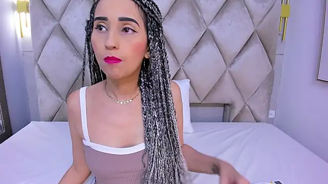 Snapshot of violett_rabbit_ chatting on 19, 12, 2025 violett rabbit online show from 19, 12, 2025