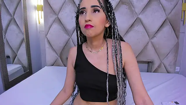 violett rabbit  online show from 8, 1, 2026