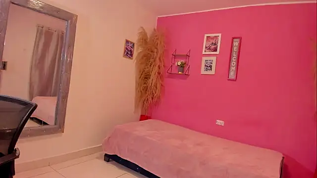 elmasmas01 online show from 23, 11, 2025