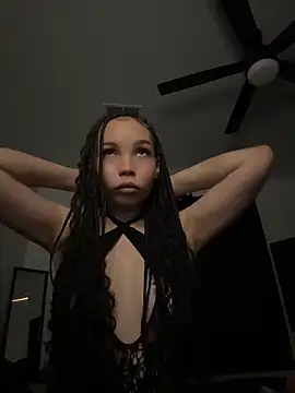nikkiloveee online show from 14, 6, 2026