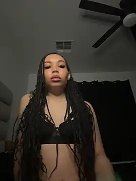 nikkiloveee online show from 17, 6, 2026
