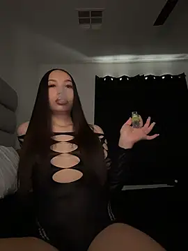 nikkiloveee online show from 11, 7, 2026