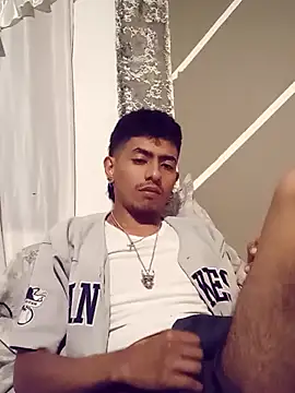 SkinniYamo online show from 2, 3, 2026