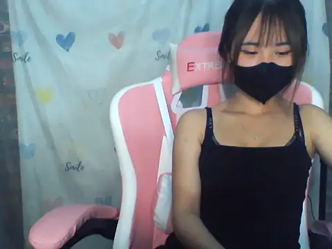 Snapshot of Christy435 chatting on 6, 11, 2025 Christy435 online show from 6, 11, 2025