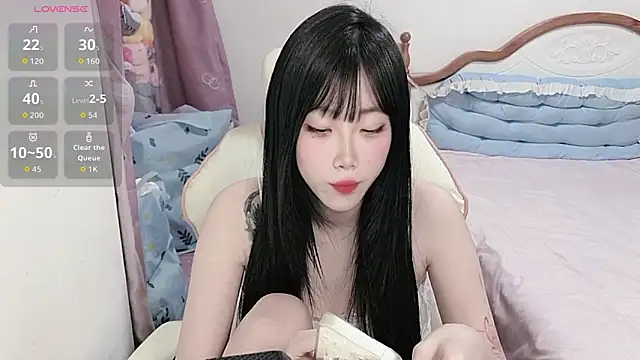 Snapshot of Vivian-88 chatting on 24, 4, 2026 Vivian-88 online show from 24, 4, 2026