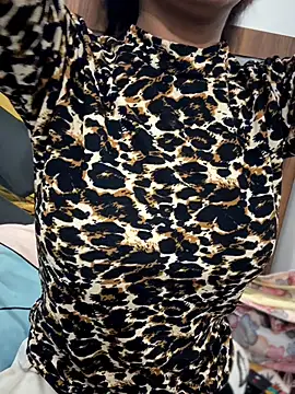 Snapshot of jeshmin_rao chatting on 28, 10, 2025 jeshmin rao online show from 28, 10, 2025