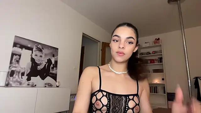 Snapshot of maddymeadows chatting on 20, 12, 2025 maddymeadows online show from 20, 12, 2025