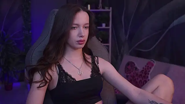 Snapshot of EmilyWade chatting on 12, 1, 2026 EmilyWade online show from 12, 1, 2026