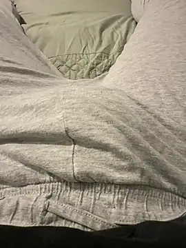 Snapshot of LoosenedAcreage chatting on 1, 2, 2026 LoosenedAcreage online show from 1, 2, 2026