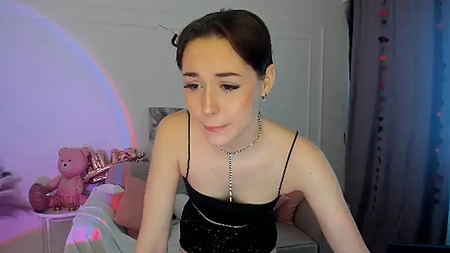 MakeYoueHappy online show from 21, 2, 2026