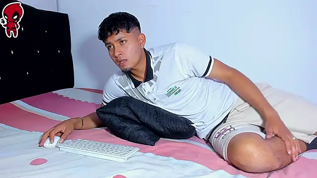 Dominic King online show from 7, 2, 2026