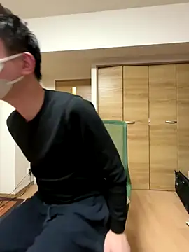 Snapshot of isao752702 chatting on 24, 11, 2025 isao752702 online show from 24, 11, 2025