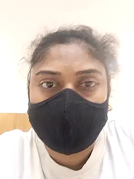 Snapshot of girl999 chatting on 6, 11, 2025 girl999 online show from 6, 11, 2025