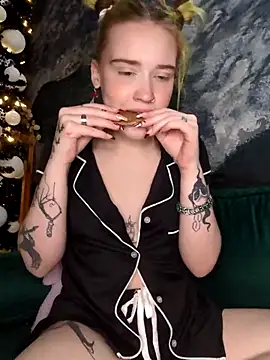 mattiethebaddieee online show from 15, 12, 2025