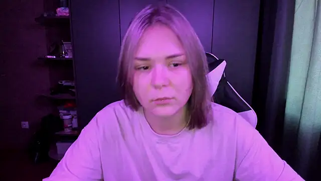 sophia lix online show from 17, 11, 2025