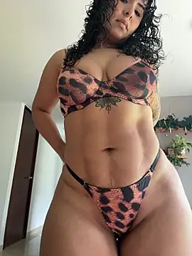 SugarTroubl33 online show from 6, 1, 2026