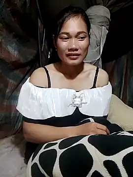 Snapshot of doggy-00 chatting on 6, 11, 2025 doggy-00 online show from 6, 11, 2025