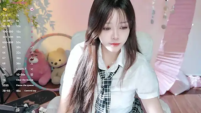 Snapshot of Yiluo95 chatting on 9, 6, 2026 Yiluo95 online show from 9, 6, 2026