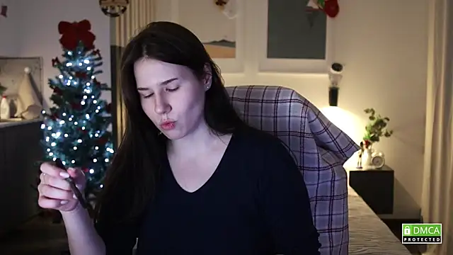 Snapshot of girl_u_never_met chatting on 15, 12, 2025 girl u never met online show from 15, 12, 2025