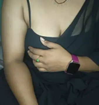 Snapshot of shreyareddy99 chatting on 22, 11, 2025 shreyareddy99 online show from 22, 11, 2025