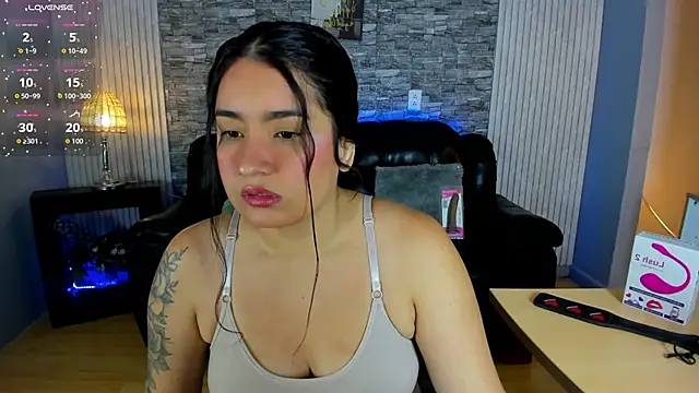 Snapshot of Amber_Smitt19 chatting on 17, 12, 2025 Amber Smitt19 online show from 17, 12, 2025