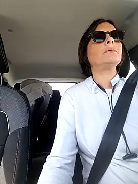 Piediniecollant online show from 15, 4, 2026