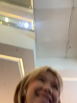 Leila La online show from 1, 11, 2025