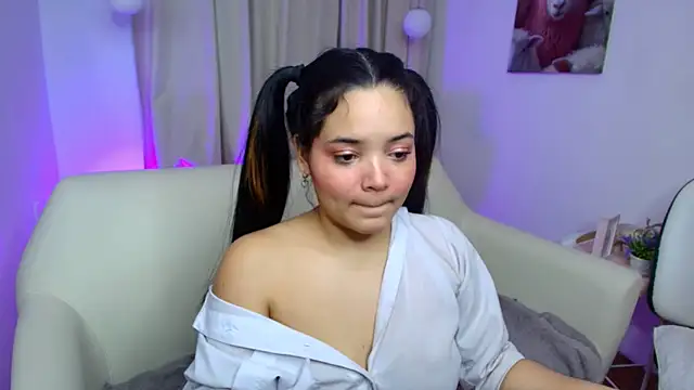 Snapshot of elli_snow1 chatting on 11, 11, 2025 elli snow1 online show from 11, 11, 2025