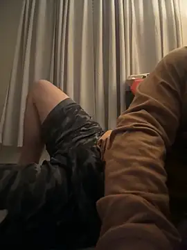 Snapshot of Cubanno chatting on 2, 11, 2025 Cubanno online show from 2, 11, 2025