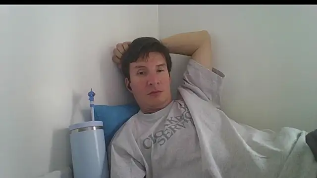 Snapshot of carliesexyman chatting on 13, 11, 2025 carliesexyman online show from 13, 11, 2025