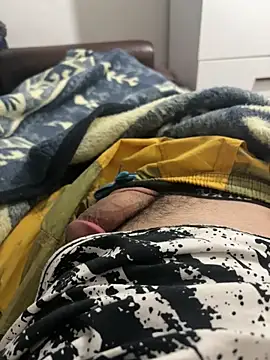 Snapshot of Hernann19 chatting on 13, 12, 2025 Hernann19 online show from 13, 12, 2025