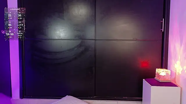 Snapshot of emilyy1_ chatting on 16, 12, 2025 emilyy1 online show from 16, 12, 2025