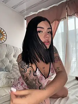 VioletEvanzz online show from 30, 11, 2025