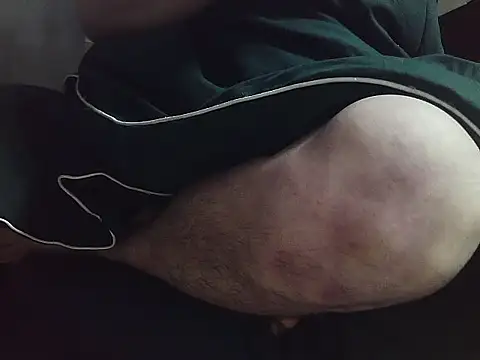 Snapshot of Stripholyday chatting on 10, 11, 2025 Stripholyday online show from 10, 11, 2025