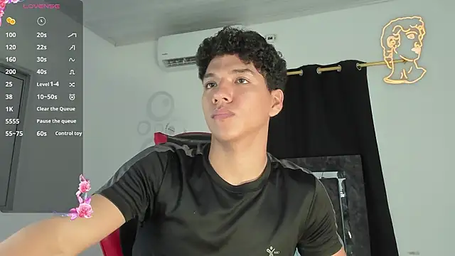 Snapshot of Maximiliano_Khalil chatting on 6, 3, 2026 Maximiliano Khalil online show from 6, 3, 2026